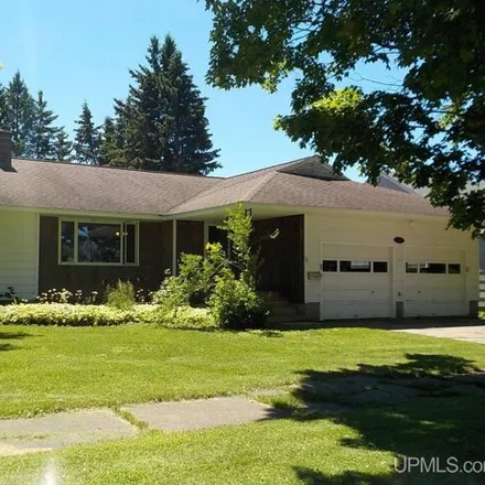 Buy this 3 bed house on 1119 Harrison Avenue in Odgers Location, Crystal Falls