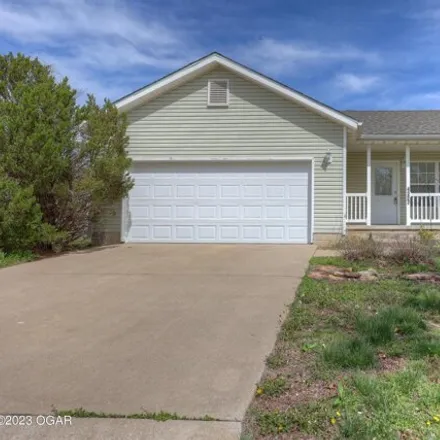 Rent this 3 bed house on 4227 West 28th Street in Joplin, MO 64804
