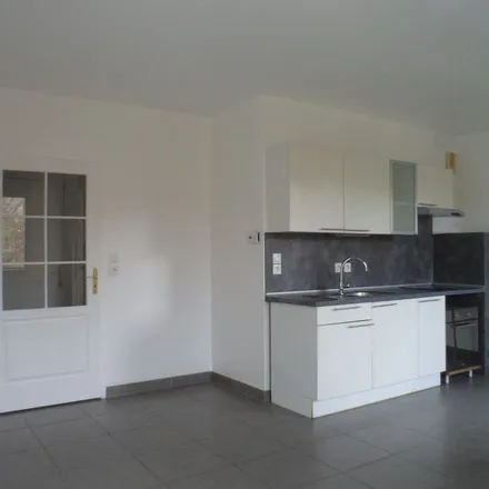 Image 2 - La Croix Gatin, 45300 Pithiviers, France - Apartment for rent