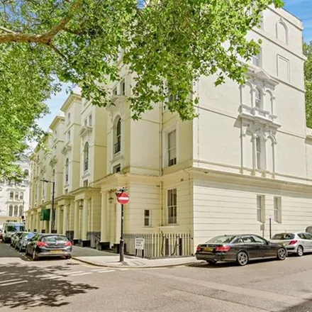 Rent this 1 bed apartment on Kensington Gardens Square Garden in Kensington Gardens Square, London
