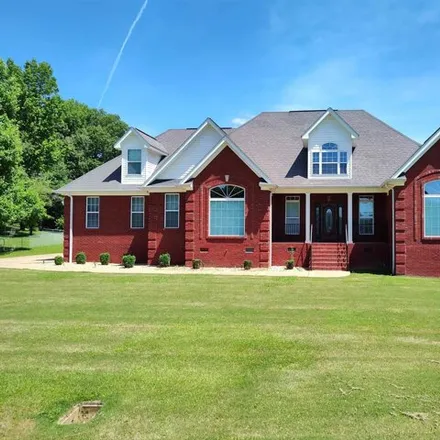 Buy this 4 bed house on 304 Forest Glen Road in Sylacauga, AL 35150