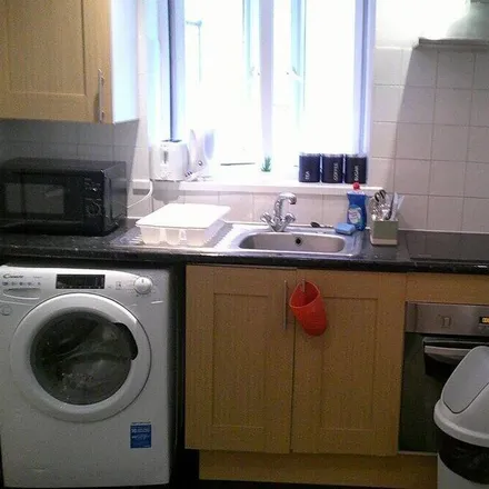 Image 7 - London, W12 8QE, United Kingdom - Apartment for rent