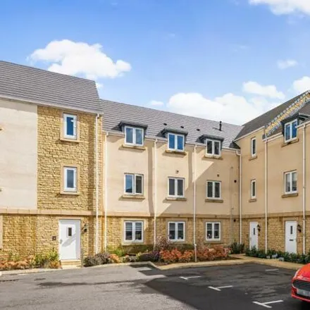 Buy this 2 bed apartment on Merlin House in Centenary Way, Witney