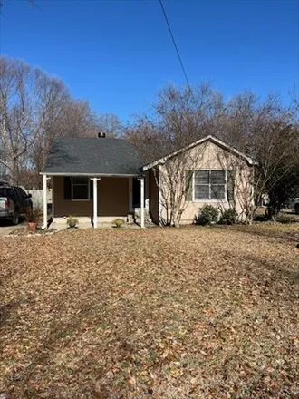 Buy this 3 bed house on 734 University Street in Cleveland, MS 38732