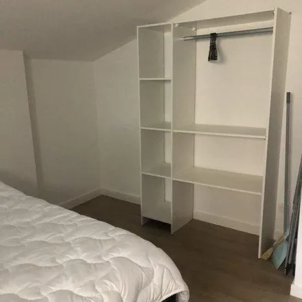 Rent this 3 bed apartment on Accès parking in Place de la République, 72000 Le Mans