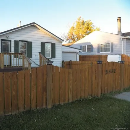 Image 1 - 2562 East 10th Street, Cheyenne, WY 82001, USA - House for sale