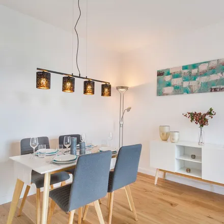Rent this 2 bed apartment on Johann-Mohr-Weg 1 in 22763 Hamburg, Germany