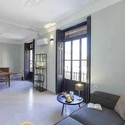 Image 3 - Carrer dels Carnissers, 46001 Valencia, Spain - Apartment for rent
