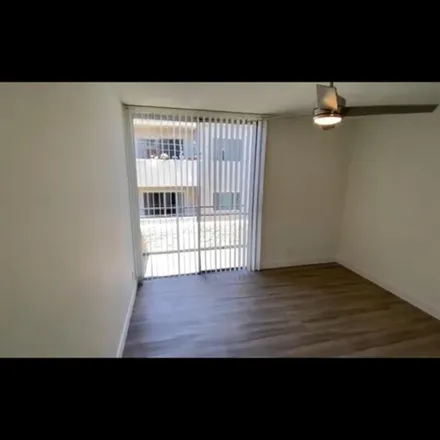 Image 6 - 3713 South Canfield Avenue, Los Angeles, CA 90034, USA - Room for rent