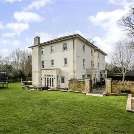 Buy this 5 bed house on The Elms in Bath, BA1 7BP