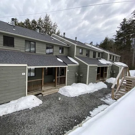 Buy this 3 bed condo on 30 Dover Green Loop in Dover, Windham County