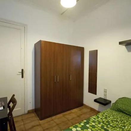 Rent this 5 bed apartment on Carrer d'Escipió in 6, 08023 Barcelona