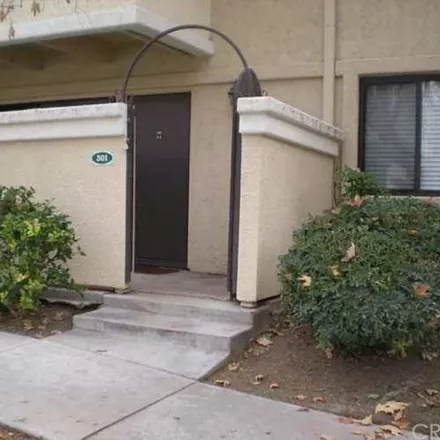 Buy this 1 bed condo on Baja Fresh in Mandan Street, Santa Clarita