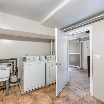 Image 3 - 1610 West Jarvis Avenue, Chicago, IL 60626, USA - Apartment for rent