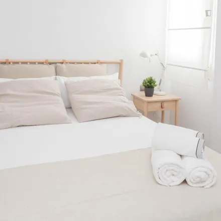 Rent this 2 bed apartment on Ferreteria Diagonal in Carrer del Rosselló, 290