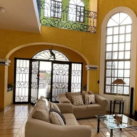 Rent this 4 bed house on Gobierno del Estado de Sinaloa in Avenida Apolo, López Mateos