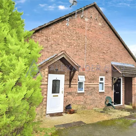 Rent this 1 bed house on Willow Drive in Bicester, OX26 3XF