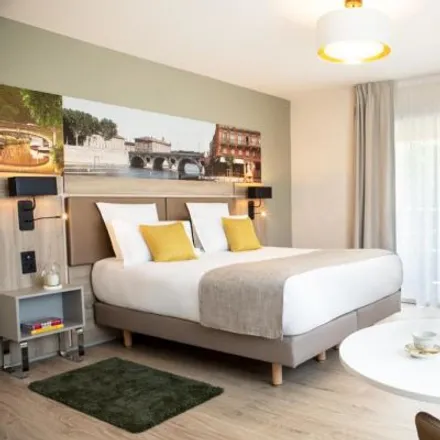 Rent this 2 bed apartment on Residhome in Contre-Allée du Boulevard de l'Embouchure, 31200 Toulouse
