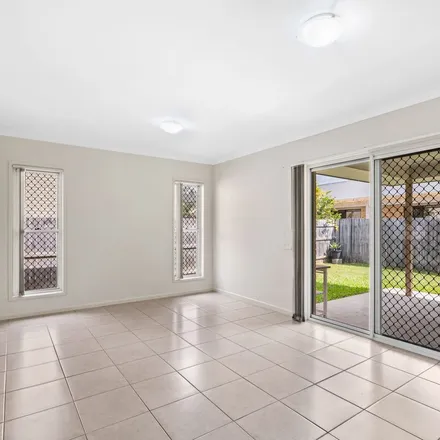 Image 3 - 42 Highbridge Circuit, Carseldine QLD 4034, Australia - Apartment for rent