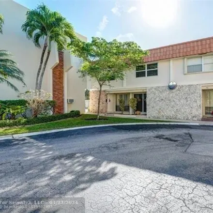 Image 2 - 54 Ocean Bay Club Drive, Lauderdale-by-the-Sea, Broward County, FL 33308, USA - Condo for sale