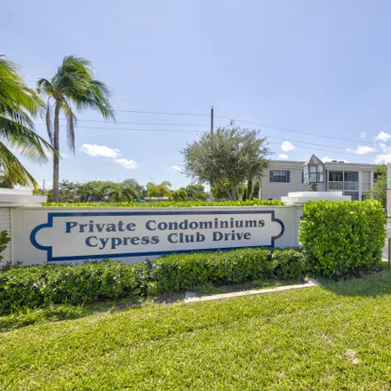 Buy this 1 bed condo on 180 Cypress Club Drive in Cypress Harbor, Pompano Beach