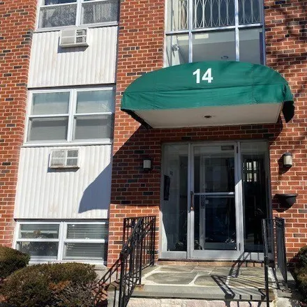 Buy this 1 bed condo on 14 Commonwealth Court in Boston, MA 02135