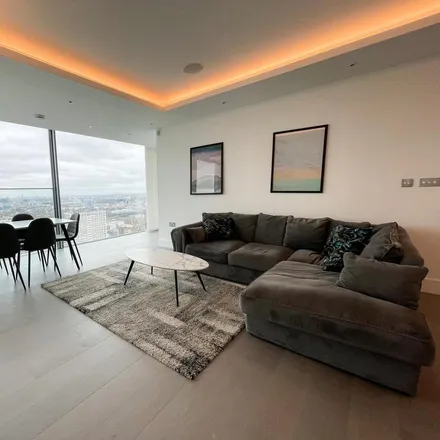Rent this 2 bed apartment on Carrara Tower in 1 City Road, London