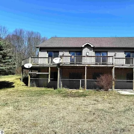 Image 2 - West South County Line Road, Fremont Township, MI, USA - House for sale