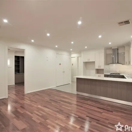 Image 7 - Warbla Street, Dandenong North VIC 3175, Australia - Apartment for rent
