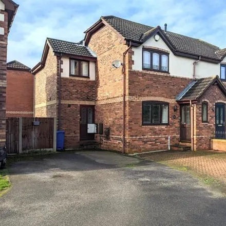 Buy this 4 bed duplex on Church Meadow Road in Rossington, DN11 0YD