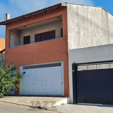 Buy this 2 bed house on Rua Frei Constãncio Philips Ordem Carmelina in Jardim Aeroporto, Itu - SP