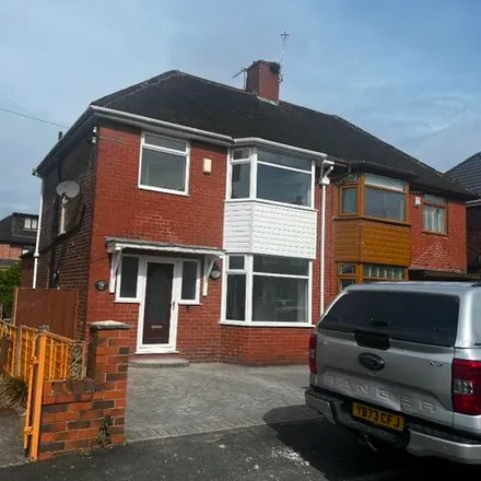 Buy this 3 bed duplex on Enderby Road in Manchester, M40 0EE