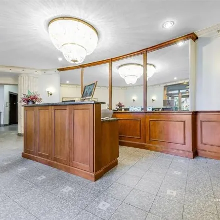 Image 3 - 69-60 108th Street, New York, NY 11375, USA - Apartment for sale