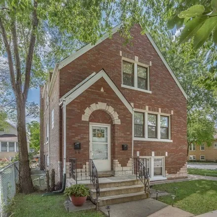 Rent this 2 bed house on 2345 Ridgeland Avenue in Berwyn, IL 60402