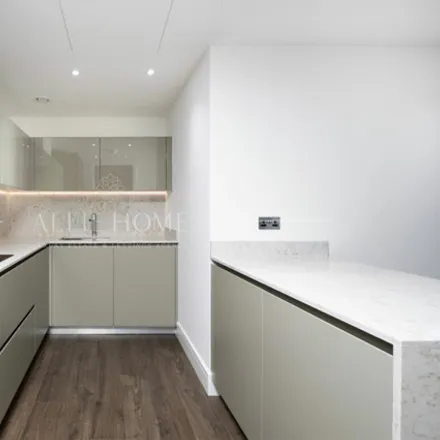 Rent this 2 bed room on Neroli House in Canter Way, London