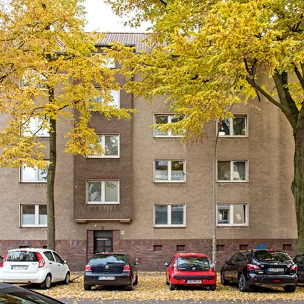 Rent this 2 bed apartment on Sonnenplatz 12 in 44137 Dortmund, Germany