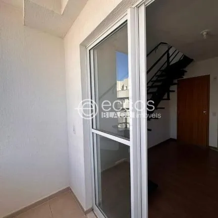 Rent this 2 bed apartment on Rua Carmo Gifoni in Martins, Uberlândia - MG