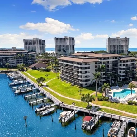 Buy this 2 bed condo on 501 Seaview Court in Marco Island, FL 34145