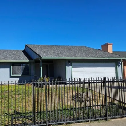 Buy this 3 bed house on 8745 Pacific Hills Way in Elk Grove, CA 95828