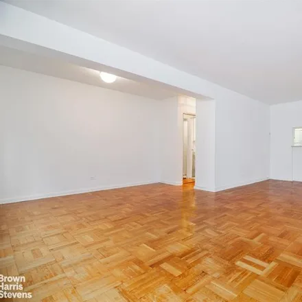 Image 3 - 333 EAST 75TH STREET 4C in New York - Apartment for sale