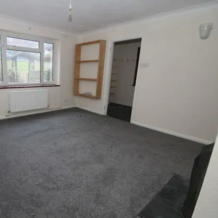 Image 4 - 25 Washington Road, Walstead, RH16 3HL, United Kingdom - Townhouse for rent