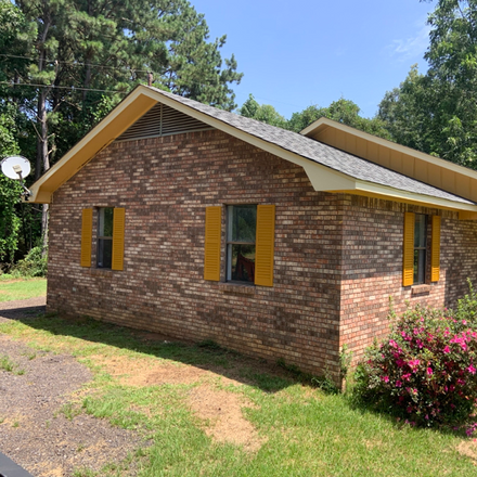 Rent this 3 bed house on 412 Hwy 15 N