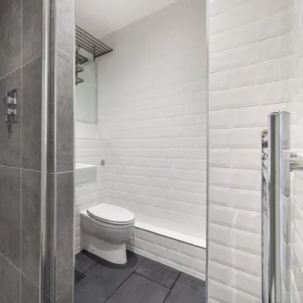 Image 4 - 104 Cleveland Street, London, W1T 6NW, United Kingdom - Apartment for rent
