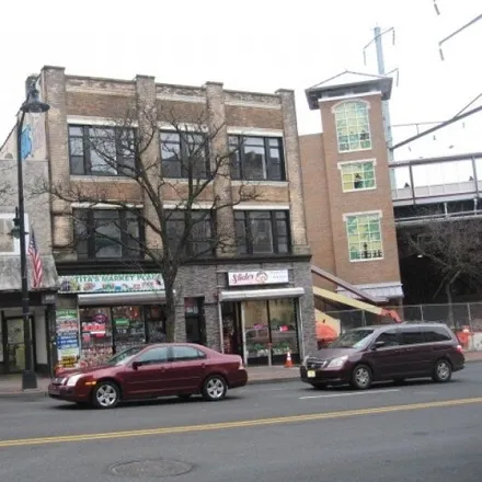 Rent this 1 bed apartment on 11 West Grand Street in Elizabeth, NJ 07201