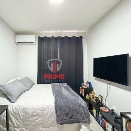 Buy this 2 bed apartment on Rua Azilé Miguel Abujamra in Cidade Industrial 2, Londrina - PR