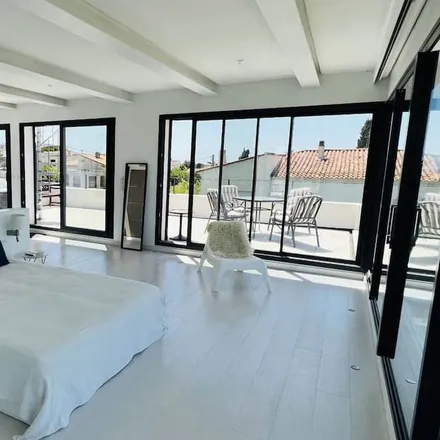 Rent this 4 bed house on Marseille in Bouches-du-Rhône, France