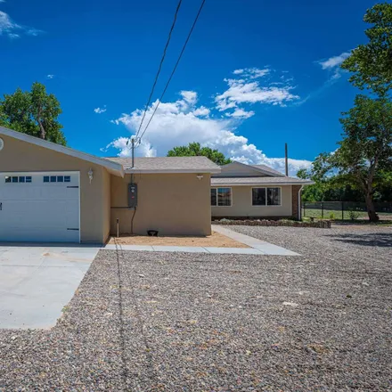 Buy this 5 bed house on 1400 North Mesa Road in Belen, NM 87002