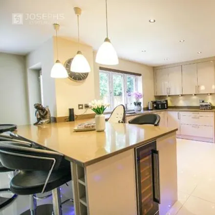 Image 7 - New Tempest Road, Bolton, BL6 4ER, United Kingdom - House for sale