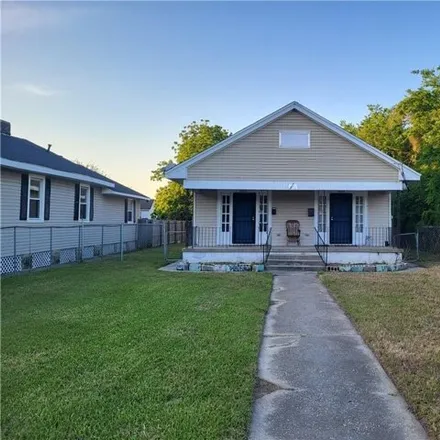 Buy this 8 bed house on 2155 North Rocheblave Street in New Orleans, LA 70119