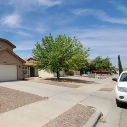 Image 2 - 14488 Smoky Point Drive, El Paso, TX 79938, USA - House for rent